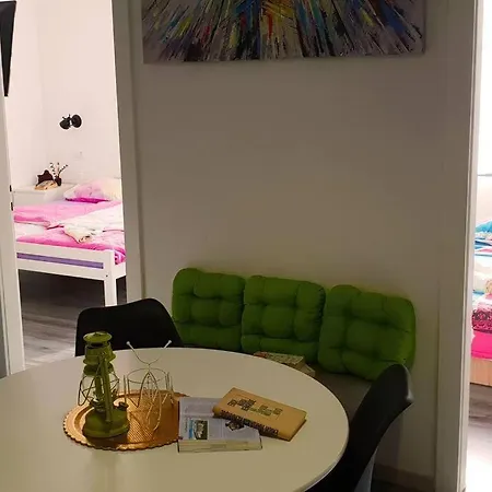 Crogrey Double Apartamento