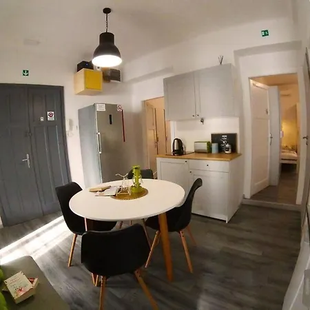 Crogrey Double Apartamento